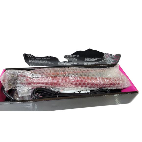 Style House 1.25" Flat Iron New - Picture 3 of 3